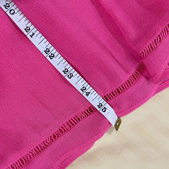 J.Marie 💕💕 embroidery top - Picture 4 of 9